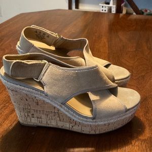 Franco Sarto Cork / Tan heels size 7.5M Leather Upper